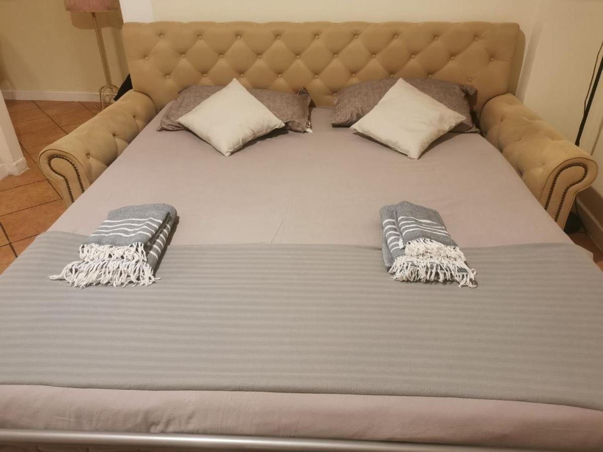 Domus Flavi Apartment Рим Екстериор снимка